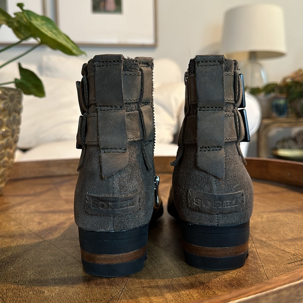 Sorel Lolla Bootie - Picture 6 of 12